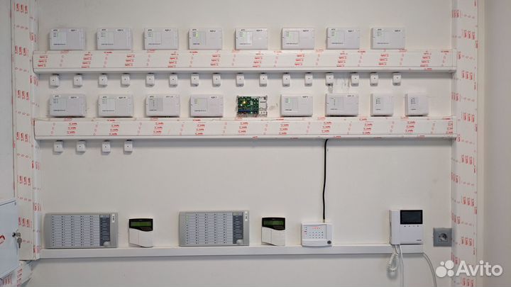 Бригада монтажников слаботочных систем