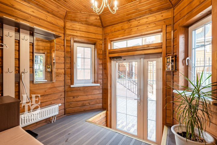 Дом 149,5 м² на участке 7,7 сот.