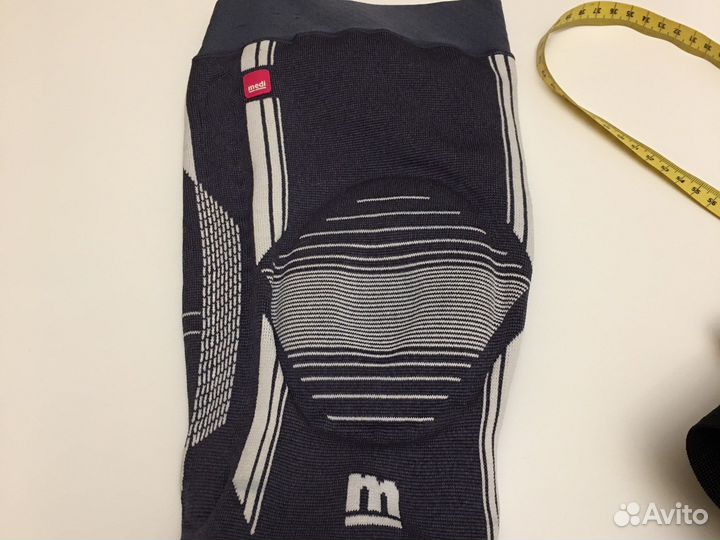 Наколенный бандаж