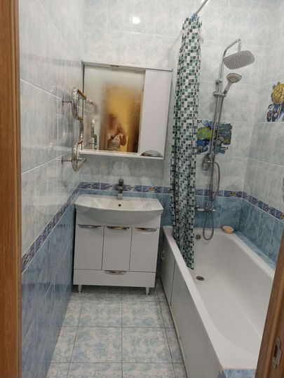 2-к. квартира, 64 м², 2/5 эт.