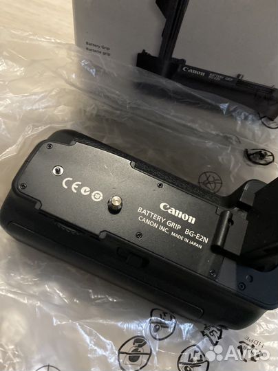 Батарейный блок Canon BG-E2N