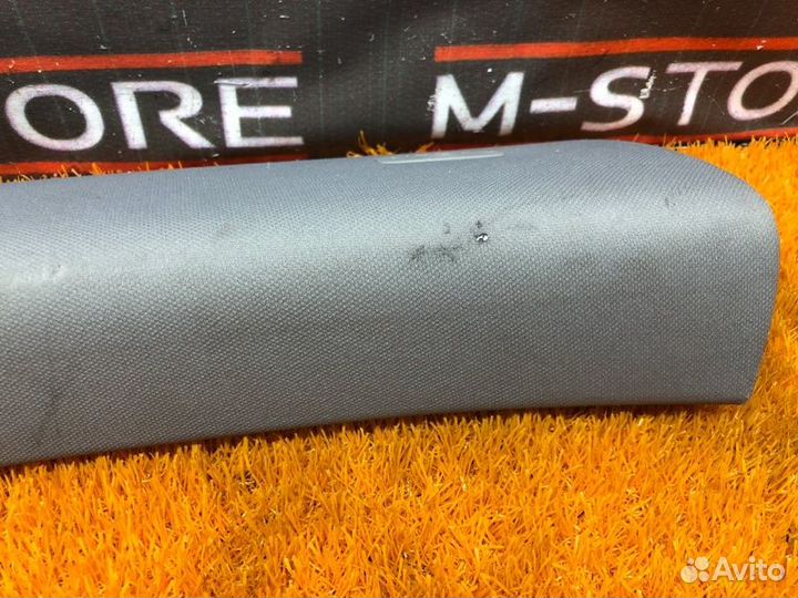 Обшивка стойки передняя правая Volkswagen Touareg