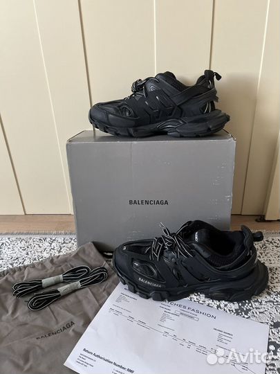 Balenciaga track 1