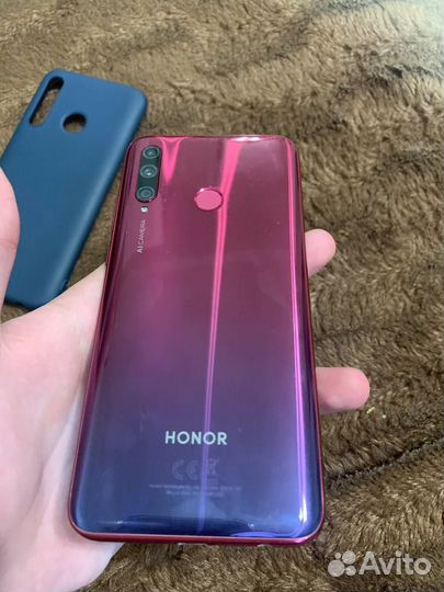 Телефон honor 10i 4/128
