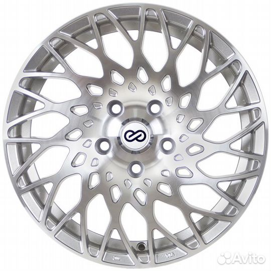 Sakura Wheels 9511 7x16/5x114.3 ET38 DIA73.1