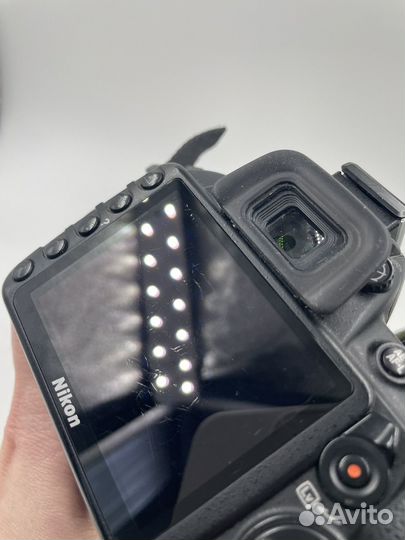 Зеркальный фотоаппарат Nikon d3100