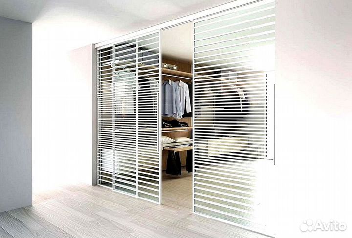 Раздвижные перегородки в гардеробную, шкаф