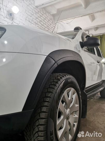 Накладки на крылья Рено Дастер,расширители арок