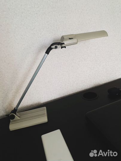 Лампа настольная