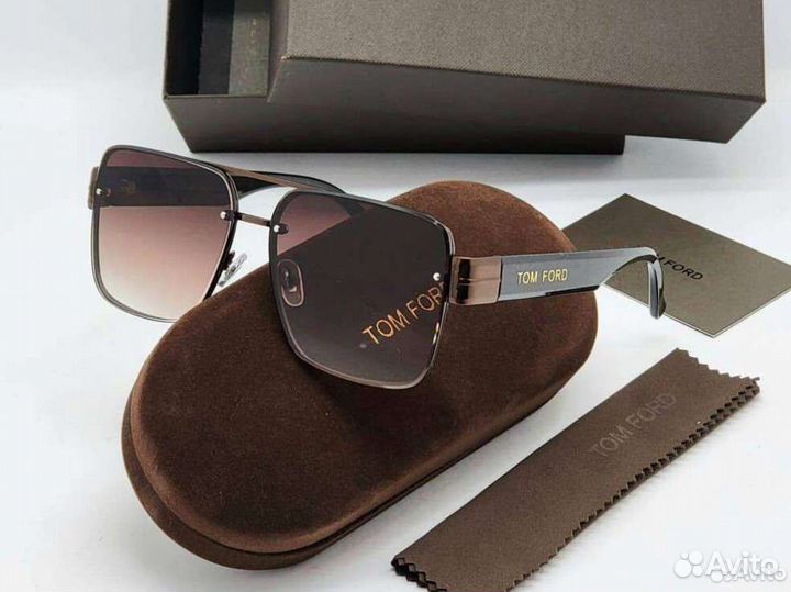 Очки солнцезащитные женские