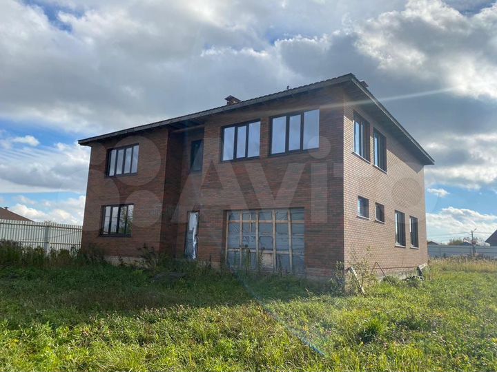 Дом 280 м² на участке 15 сот.