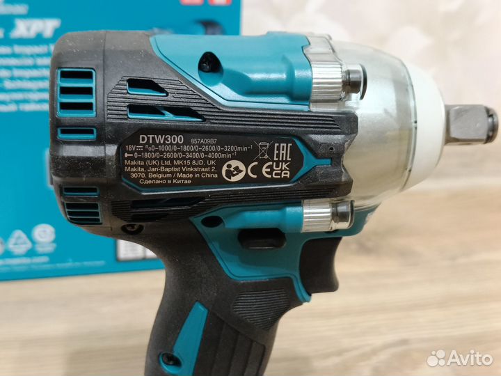 Гайковерт Makita DTW300Z