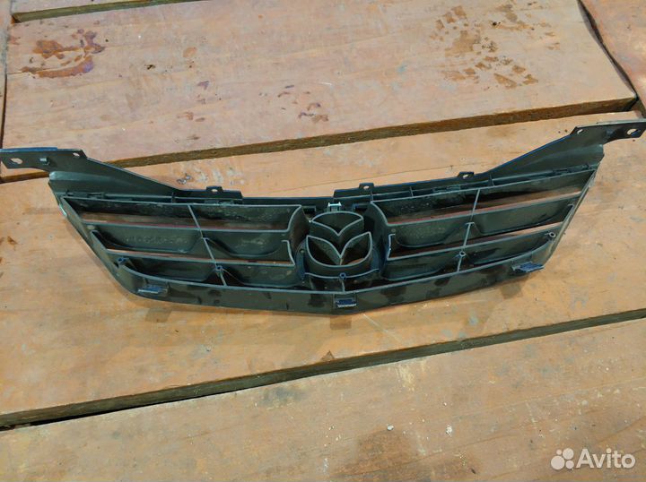 Решетка радиатора Mazda Cappella