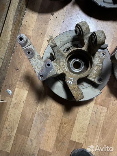 Ssangyong new актион задний левый кулак