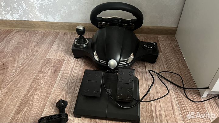 Игровой руль bravis