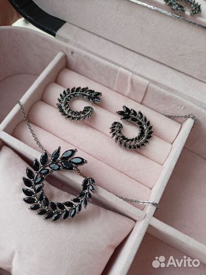 Серьги и колье