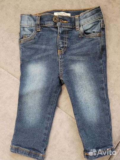 Рубашка и джинсы