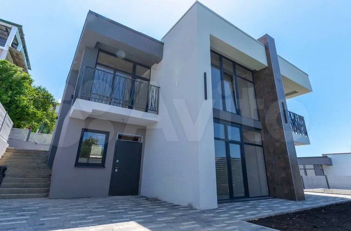 Дом 170 м² на участке 4 сот.