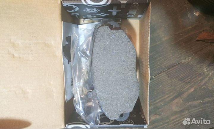 Колодки тормозные передние форд 94-00