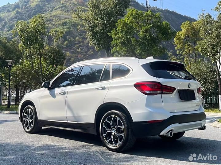 BMW X1 2.0 AT, 2021, 30 000 км