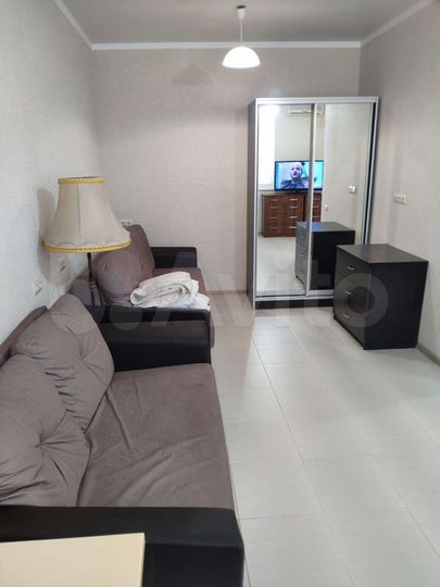 1-к. квартира, 42 м², 1/3 эт.