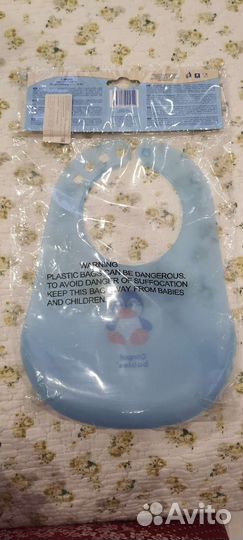 Слюнявчик пластиковый