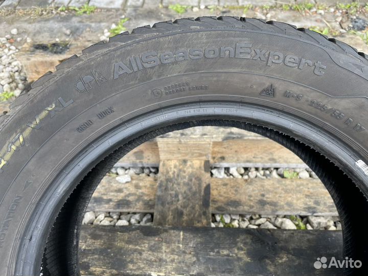 Uniroyal AllSeasonExpert 225/55 R17