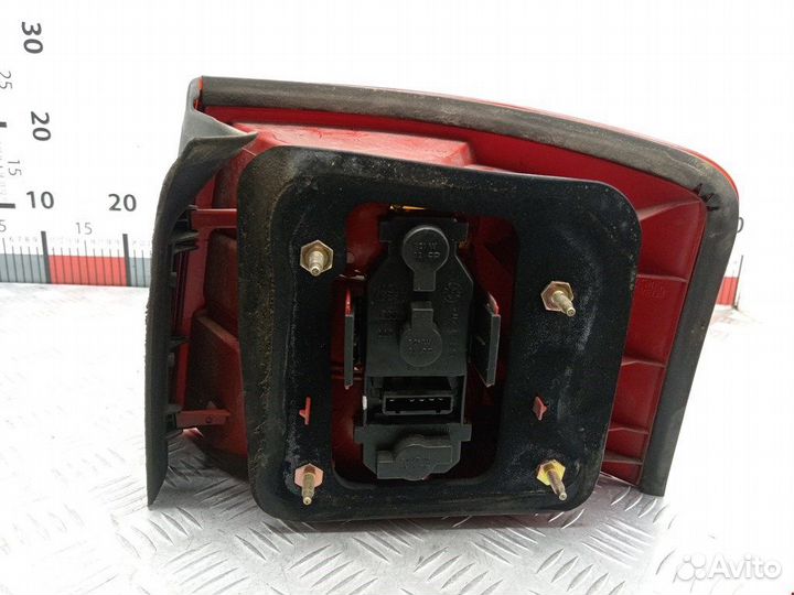 Фонарь задний левый для Audi A6 C5 4B9945095D