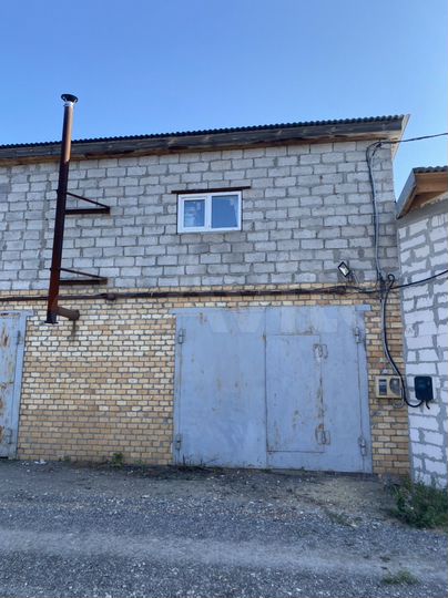 Гараж, > 30 м²