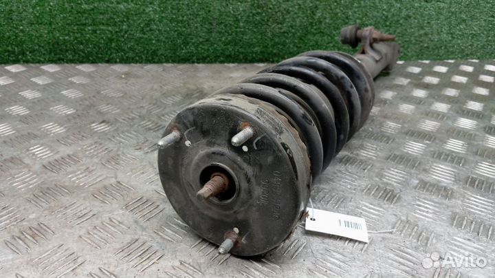 Стойка Chrysler 300C Левая Передняя