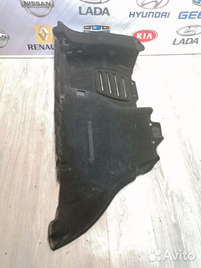 Обшивка багажника renault megane 3 Лев