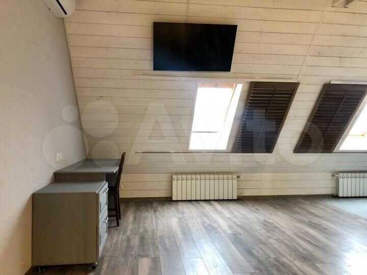 2-к. квартира, 60 м², 4/4 эт.