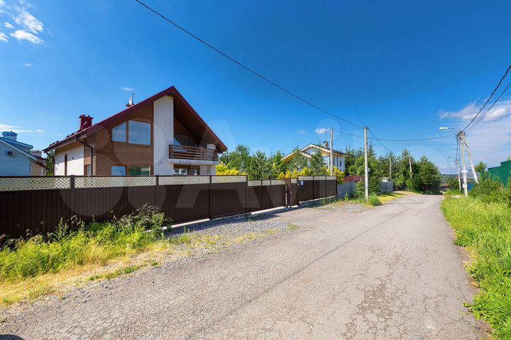 Дом 164 м² на участке 8,5 сот.