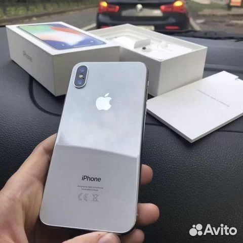 iPhone X, 64 ГБ