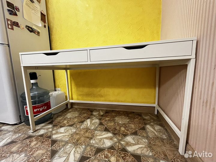 Компьютерный стол бу икеа