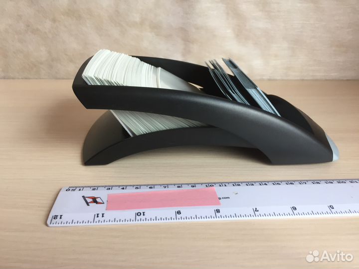 Визитница настольная