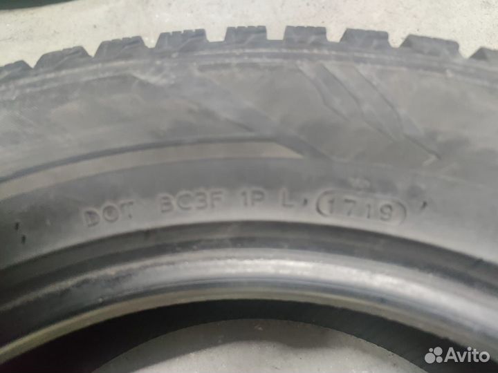 Laufenn I Fit Ice LW 71 235/55 R17