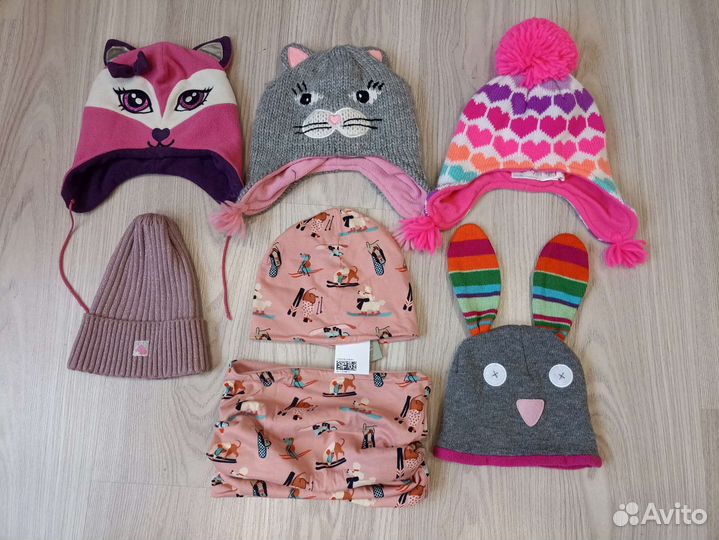 Шапки и перчатки на девочку от 1 до 3 лет