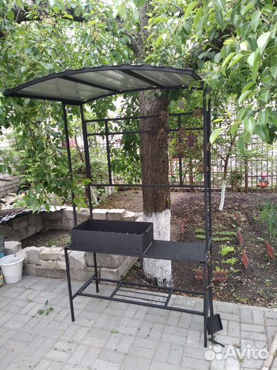 Мангал с навесом
