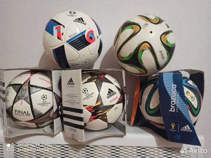 Футбольный мяч adidas brazuca