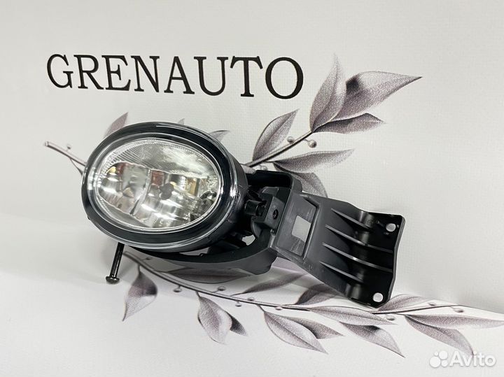 Противотуманка левая Тайвань Honda Civic 8 4D рест