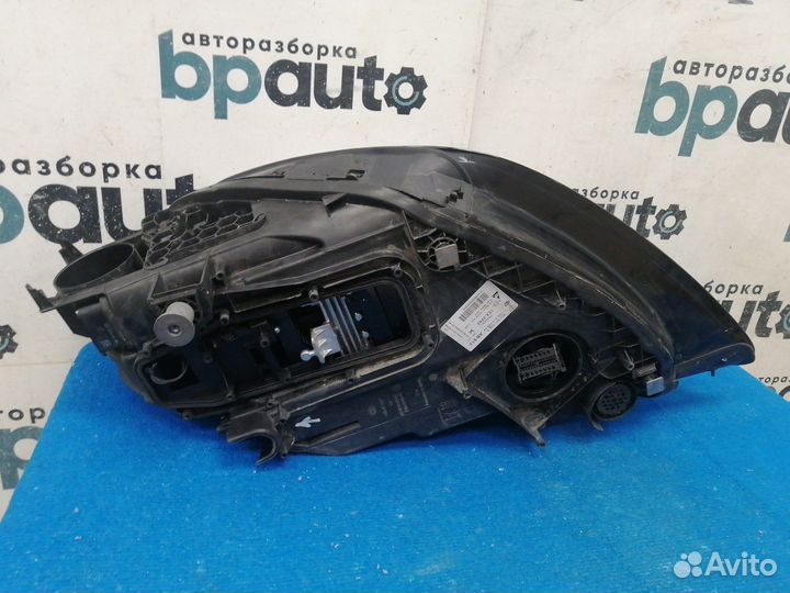 Фара правая светодиодная 9Y0941032Q Porsche