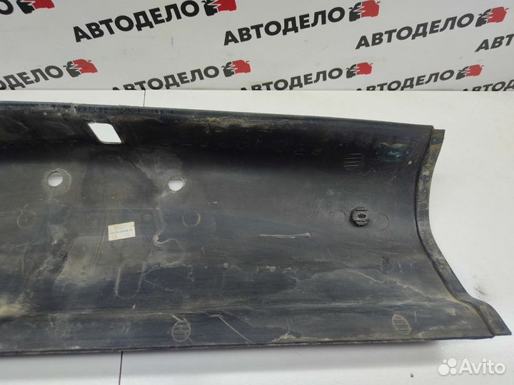 Накладка замка багажника Ford Mondeo 2 (BAP) 1996г