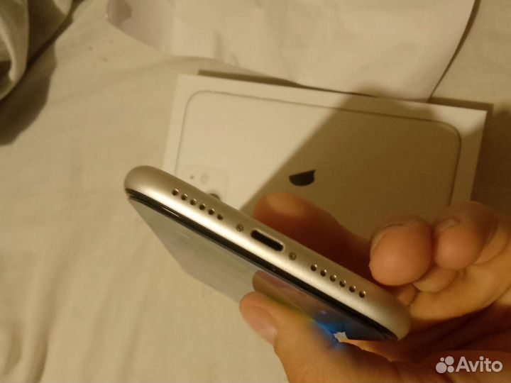 Мобильные телефоны