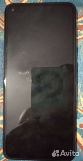 Продаю телефон