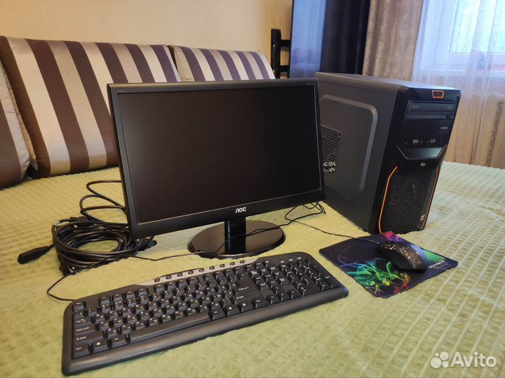 Системный блок i3-7100 3.90 DDR4 16 SSD256 HDD750