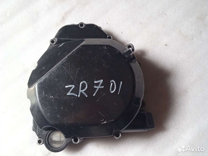 Крышка сцепления Kawasaki ZR7 01