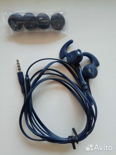 Наушники Samsung EO-EG920L Мощный бас