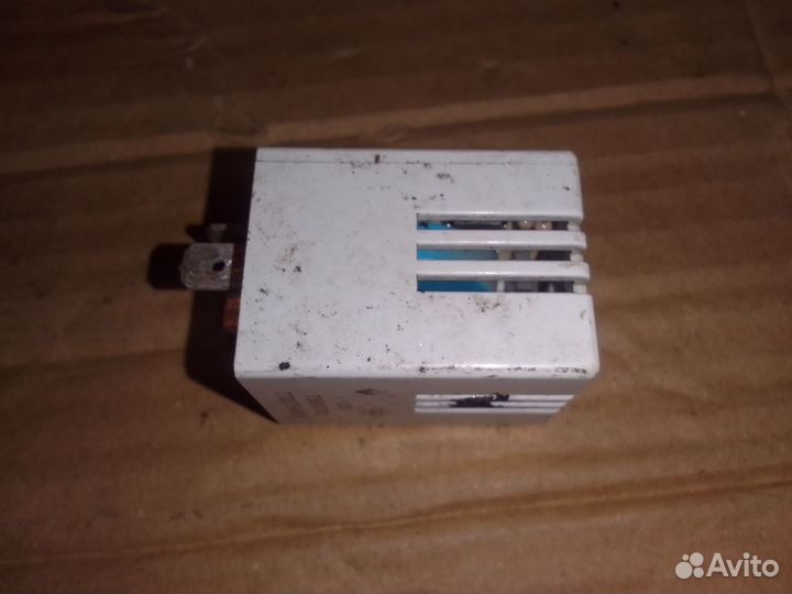Реле Renault 1 73600712