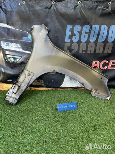 Крыло переднее левое Suzuki Escudo/Grand Vitara